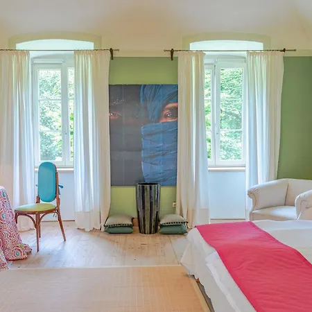 Svastics Kuria 4* Szentgalosker