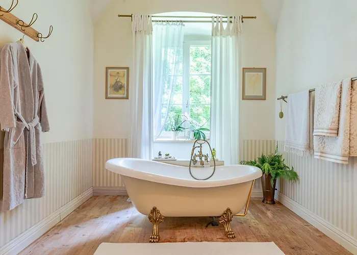 Svastics Kuria בית הארחה Szentgalosker