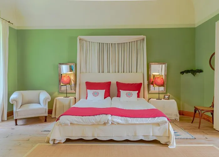 Svastics Kuria בית הארחה Szentgalosker