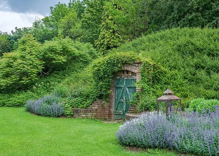 Svastics Kuria בית הארחה